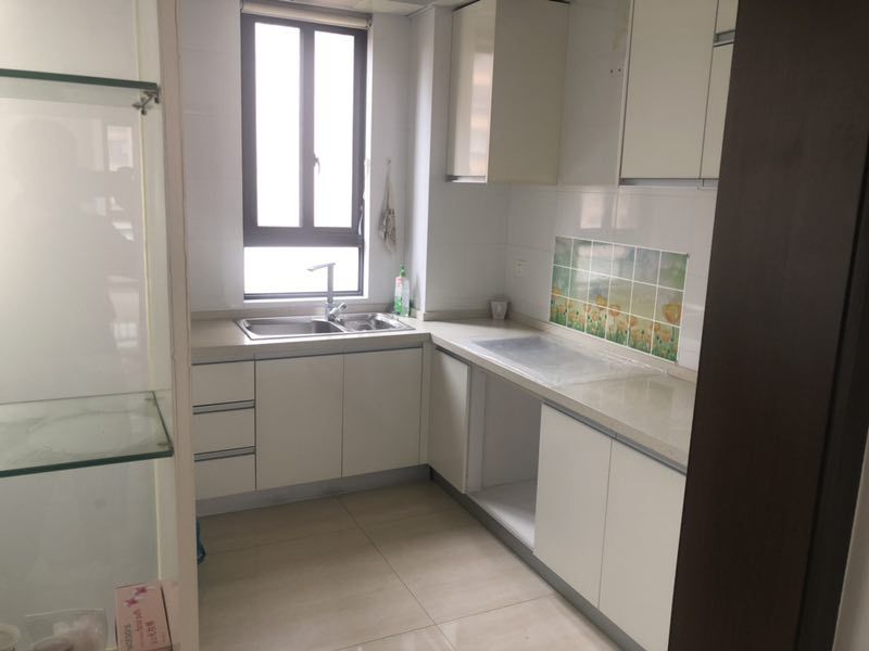 上海市宝山区香逸湾22栋6F 