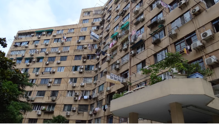 上海市徐汇区钦州公寓820栋7F 