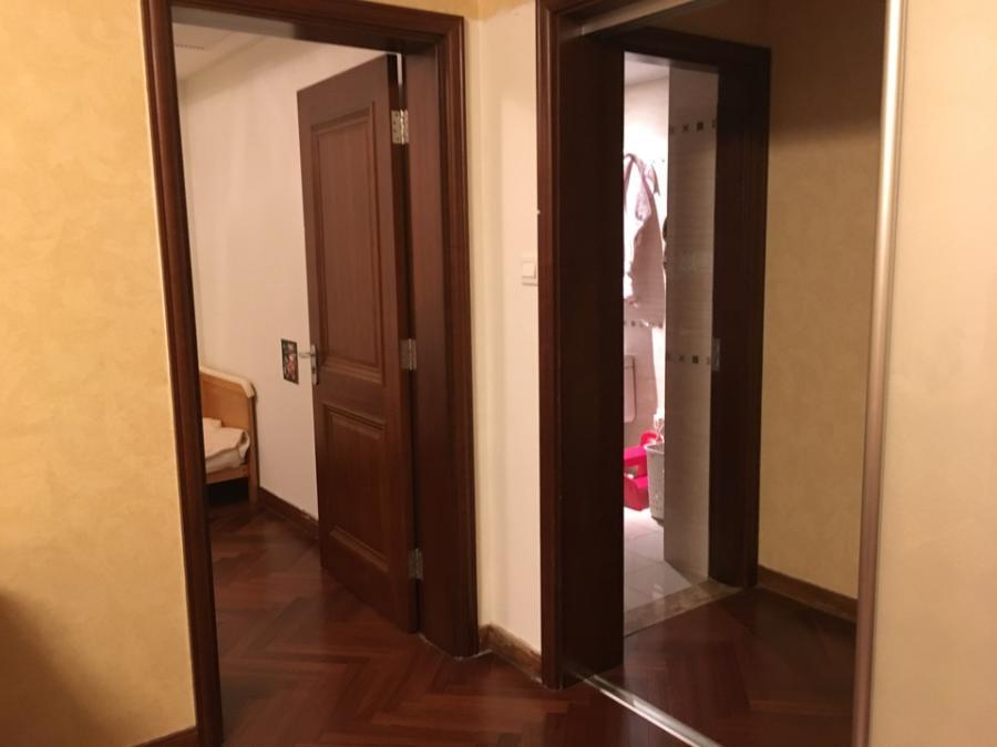 上海市长宁区天山怡景苑18栋2F 