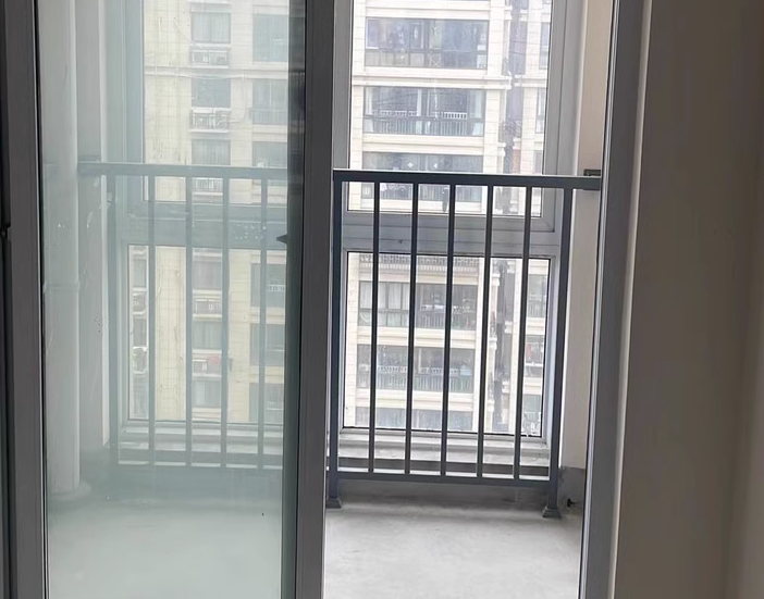 上海市奉贤区泰顺佳苑16栋16F 