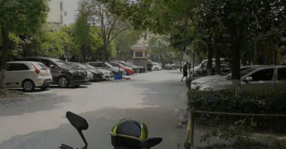 上海市松江区同润山河小城330栋12F 