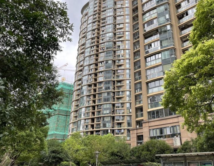 上海市普陀区新湖明珠城62、72栋8F及车位 