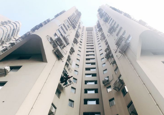 上海市静安区金叶公寓85栋17F 