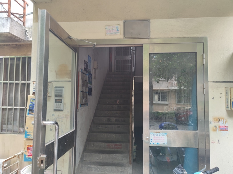 上海市浦东新区海尚康庭68栋5F 