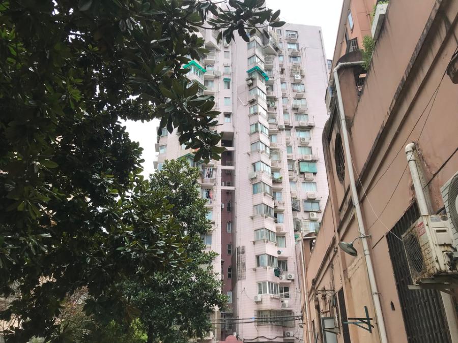 上海市普陀区工汇花苑1栋1F 