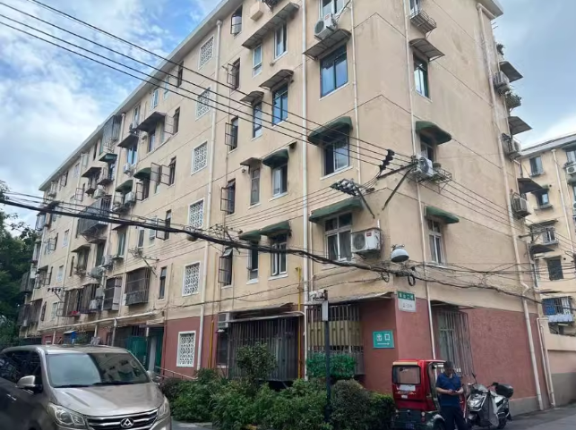 上海市普陀区泰山二村14栋5F 