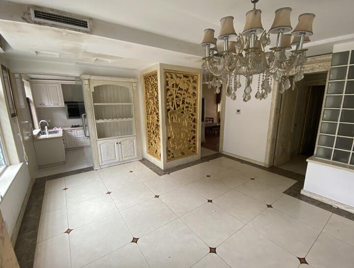 上海市嘉定区保利海上五月花68栋1-3F 