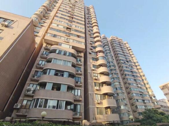 上海市长宁区盛源大厦1,3栋裙房共10套 