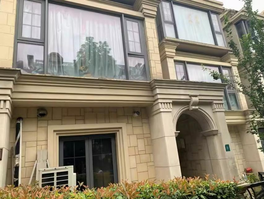 上海市嘉定区湖畔天下96栋1-3F 