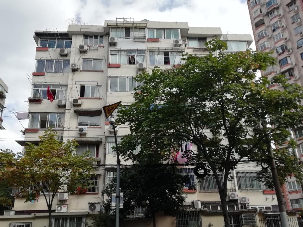 上海市普陀区康怡苑1栋1F 