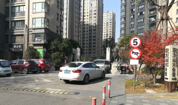 上海市静安区大宁瑞仕花园14栋18F 