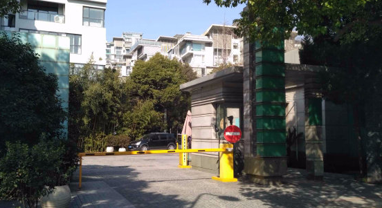 上海市闵行区皇都花园56栋1F 