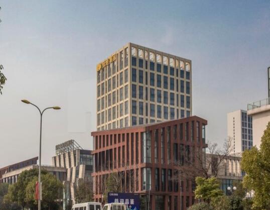 上海市宝山区绿地领海写字楼408栋17F 