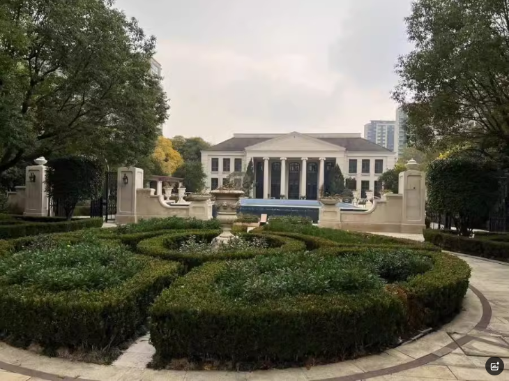 上海市松江区绿城兰园63栋1F 