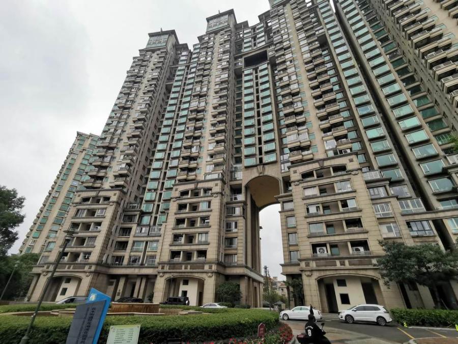 上海市浦东新区世茂湖滨花园6栋16F 