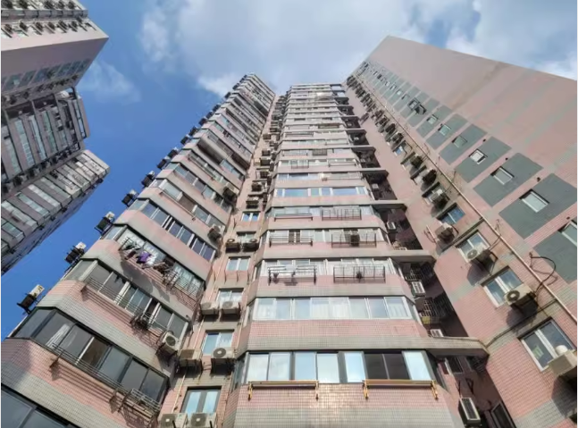 上海市虹口区银欣花苑2栋22F 