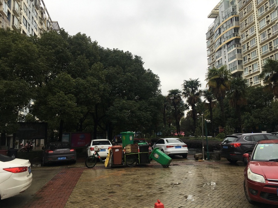 上海市闵行区万兆家园103栋1F 