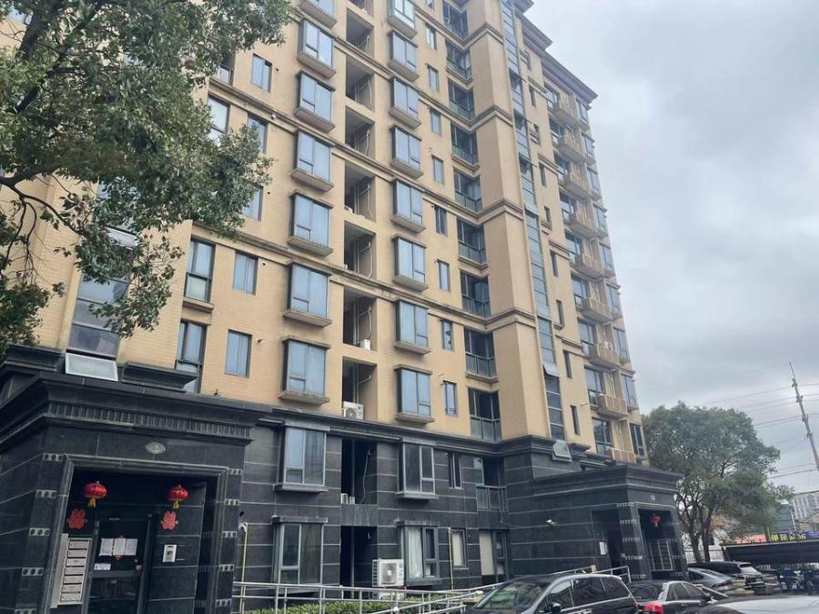 上海市浦东新区鼎鑫名流苑1栋1F 