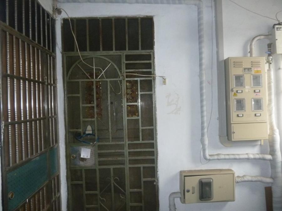 上海市闵行区吴泾小区115栋5F 