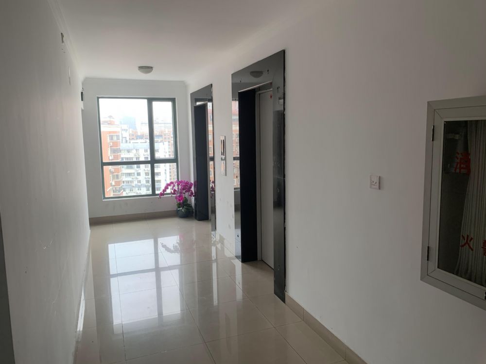 上海市黄浦区黄浦新苑6栋27F 