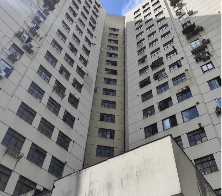 上海市杨浦区市光一村75栋9F 