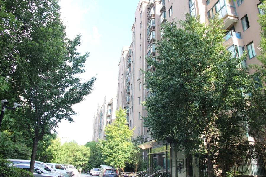 上海市闵行区金色西郊城23栋11F 