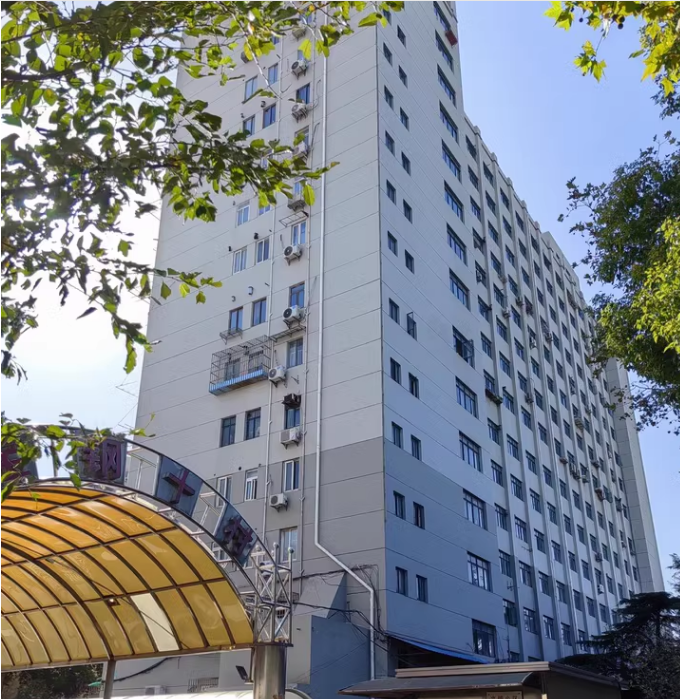 上海市宝山区宝钢十村2栋9F及附属家电 