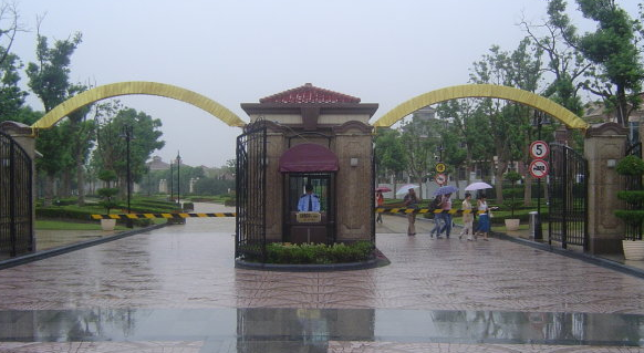 上海市浦东新区御翠园417栋 