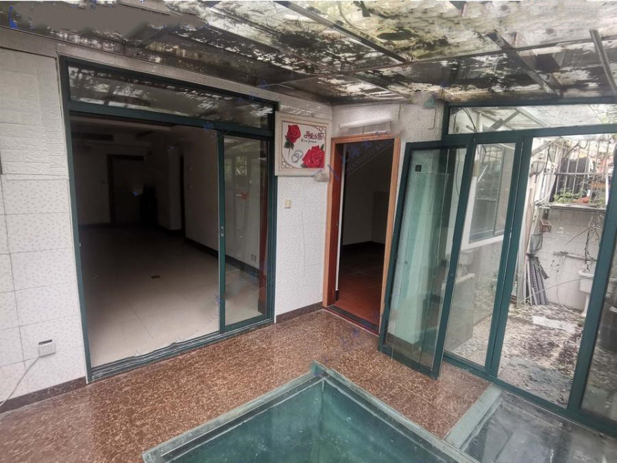 上海市普陀区真光新村124栋1F 