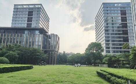 上海市闵行区西子国际中心898栋17F室等共11套办公房及8个车位 