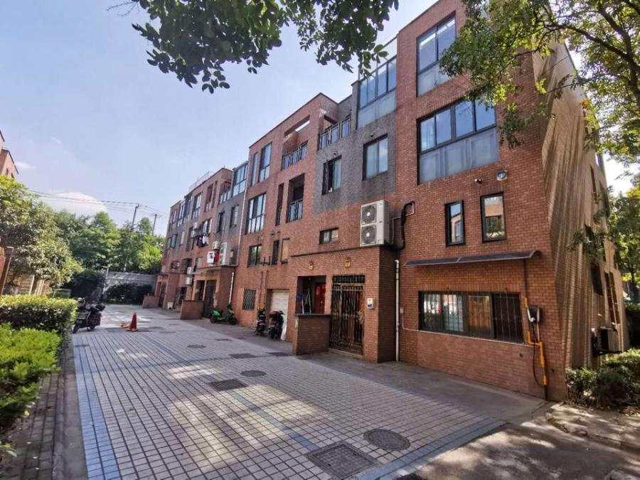 上海市青浦区夏阳金城-金城上品88栋1-3F 