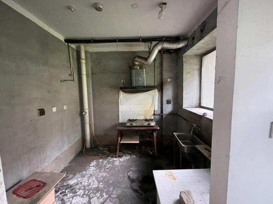 上海市浦东新区御沁园383栋 