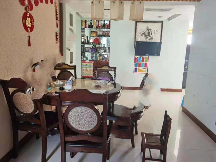 上海市浦东新区中星海上景庭23栋13F 