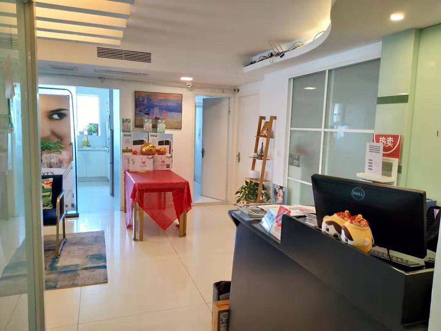 上海市徐汇区汇翠花园1栋22F 