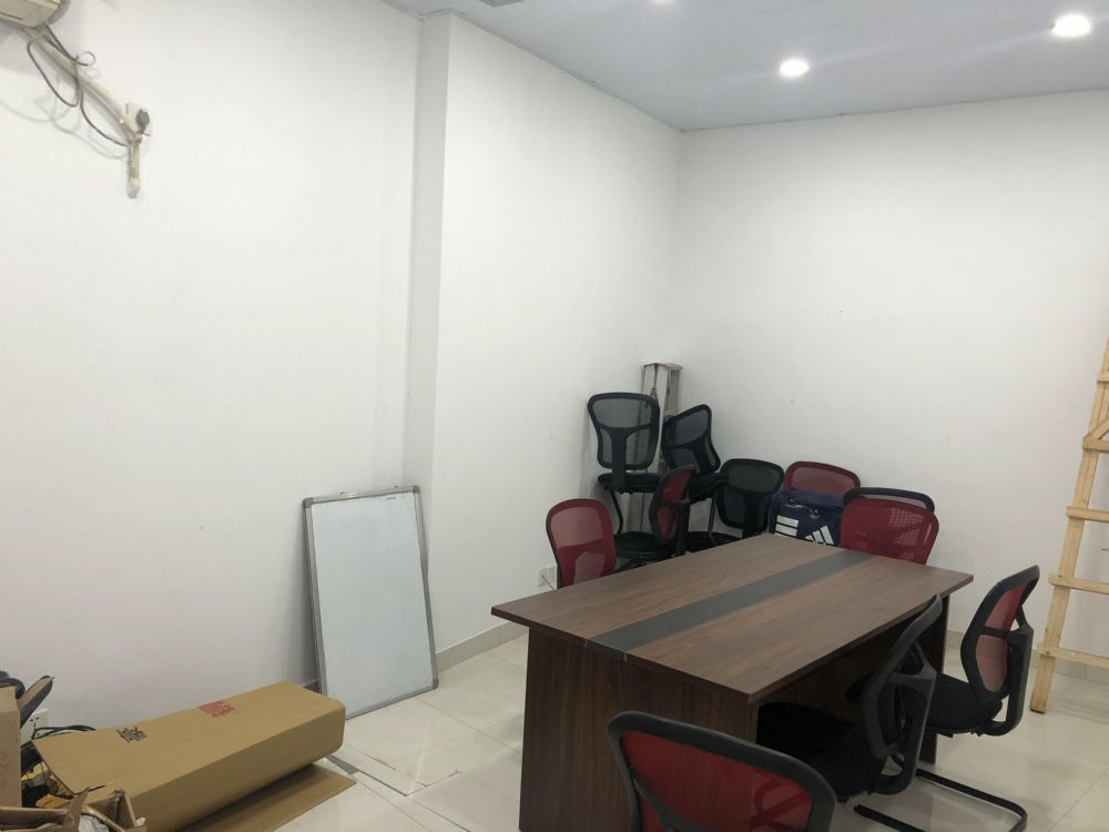 上海市浦东新区秀沿路商铺秀沿路899栋1-2F、883弄16栋1F及车位 