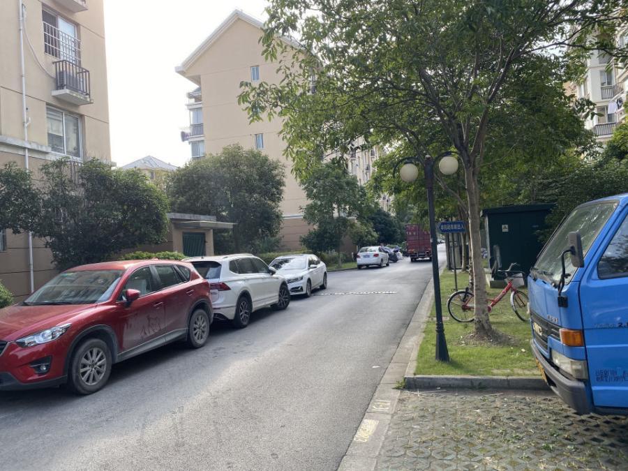 上海市宝山区锦秋花园92栋3F 