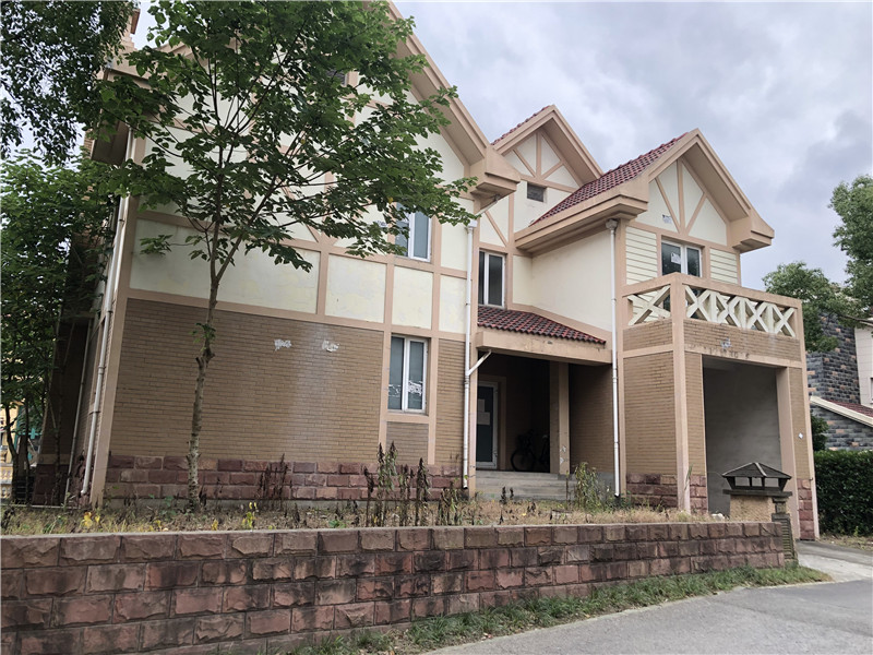 上海市松江区云间水庄新桥镇132栋 