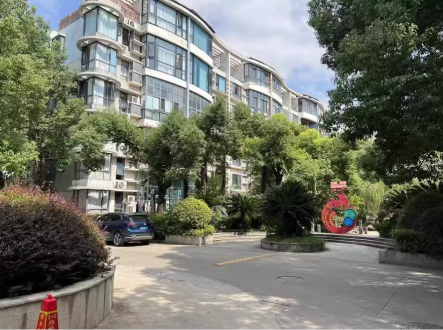 上海市闵行区好第坊55栋1F 