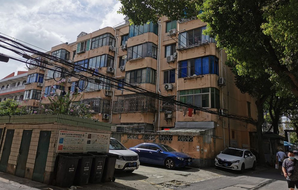 上海市奉贤区江海新村130栋3F 