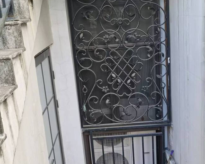 上海市松江区世茂纳米魔幻城747栋地下1、1-3F 