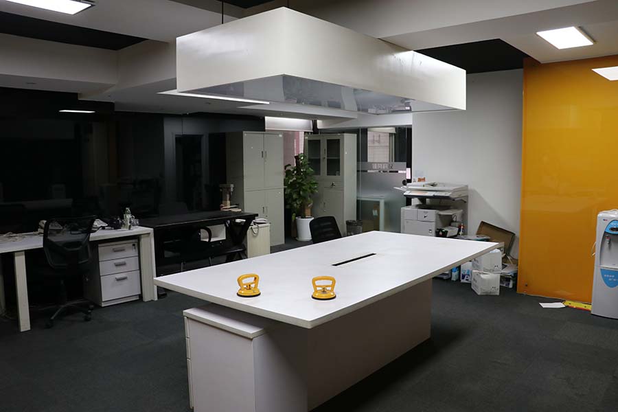 上海市黄浦区白云公寓468栋4F 