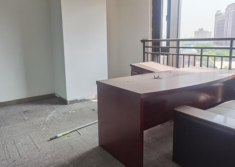 上海市宝山区绿地公园广场6栋6F 