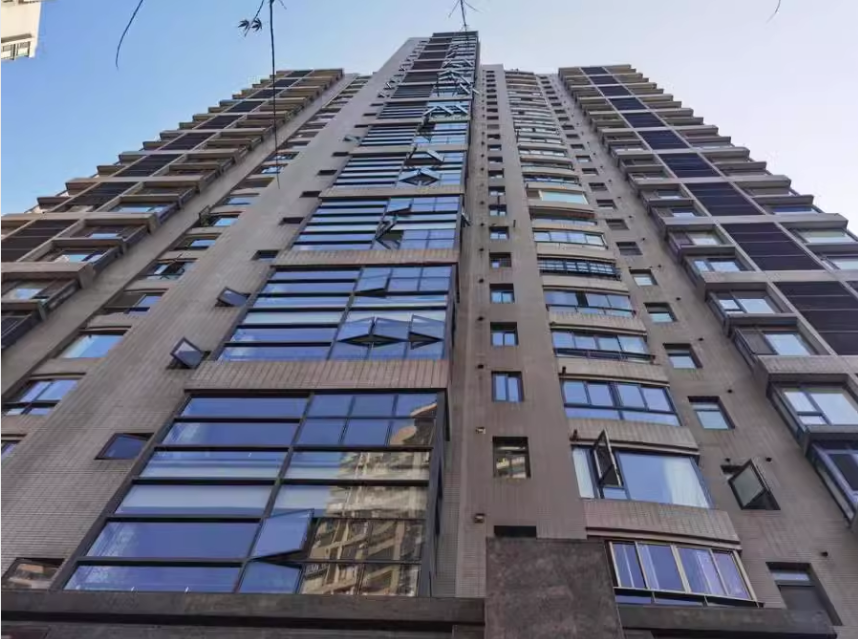 上海市黄浦区淡水湾花园5栋23F 