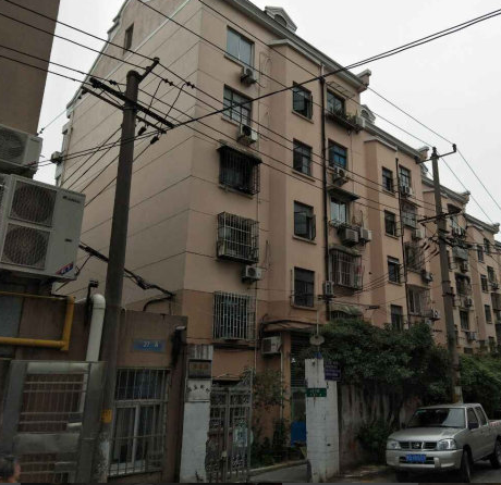 上海市闵行区吴宝新村3栋3F 