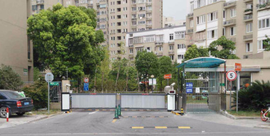 上海市闵行区金硕河畔景园（南区）17栋2F 