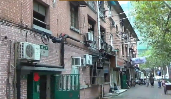 上海市徐汇区江南二村22栋1F 