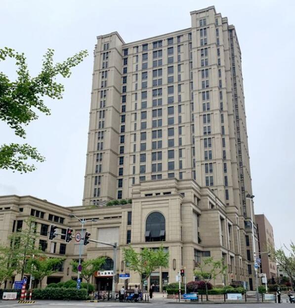 上海市奉贤区中心公馆8栋13F 