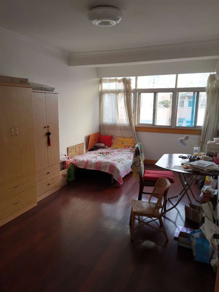 上海市浦东新区莲业新村119栋6F 