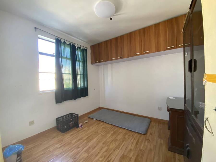 上海市长宁区虹梅花苑176栋5F 