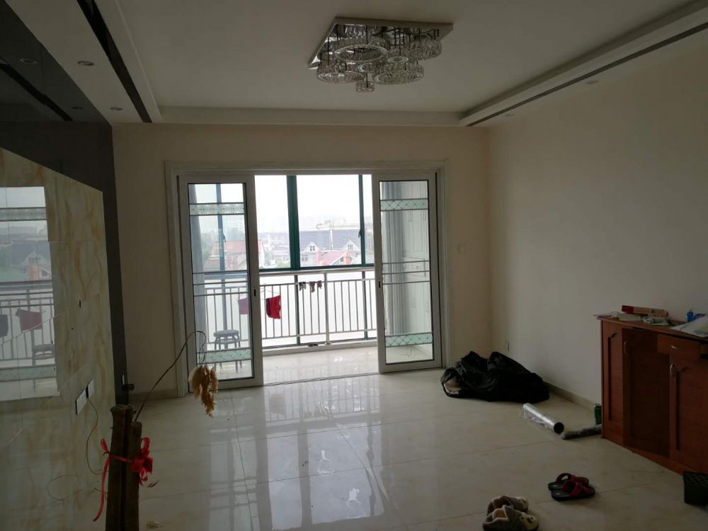 上海市金山区鸿越华庭13栋5F 